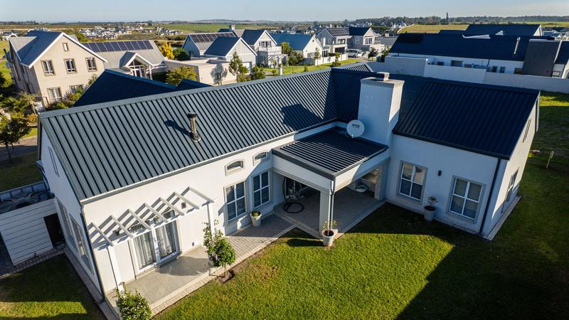 4 Bedroom Property for Sale in Kingswood Golf Estate Western Cape